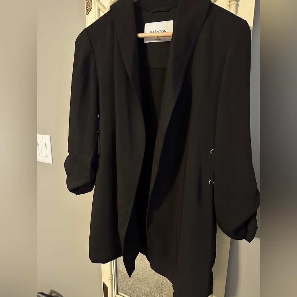 Aritzia Babaton Black kahlo midi robe size XS EUC